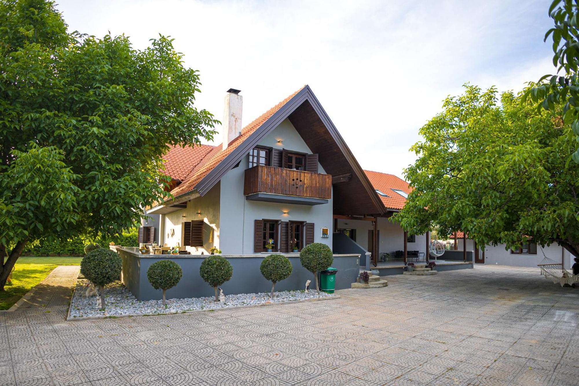 Countryside Luxury Studios Kato Lekhonia Екстер'єр фото